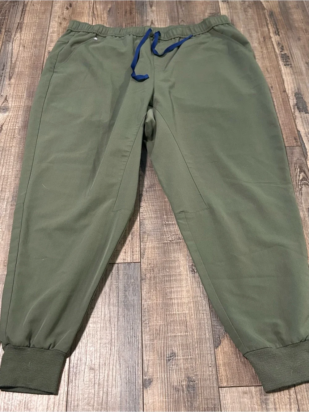 FIGS Scrub Set Mens L Top XXL Short Bottom Tansen Jogger Medical Uniform‎ Green